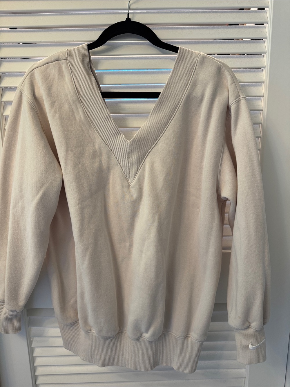 Nike Women's V-Neck Sweater in Light Beige/Cream